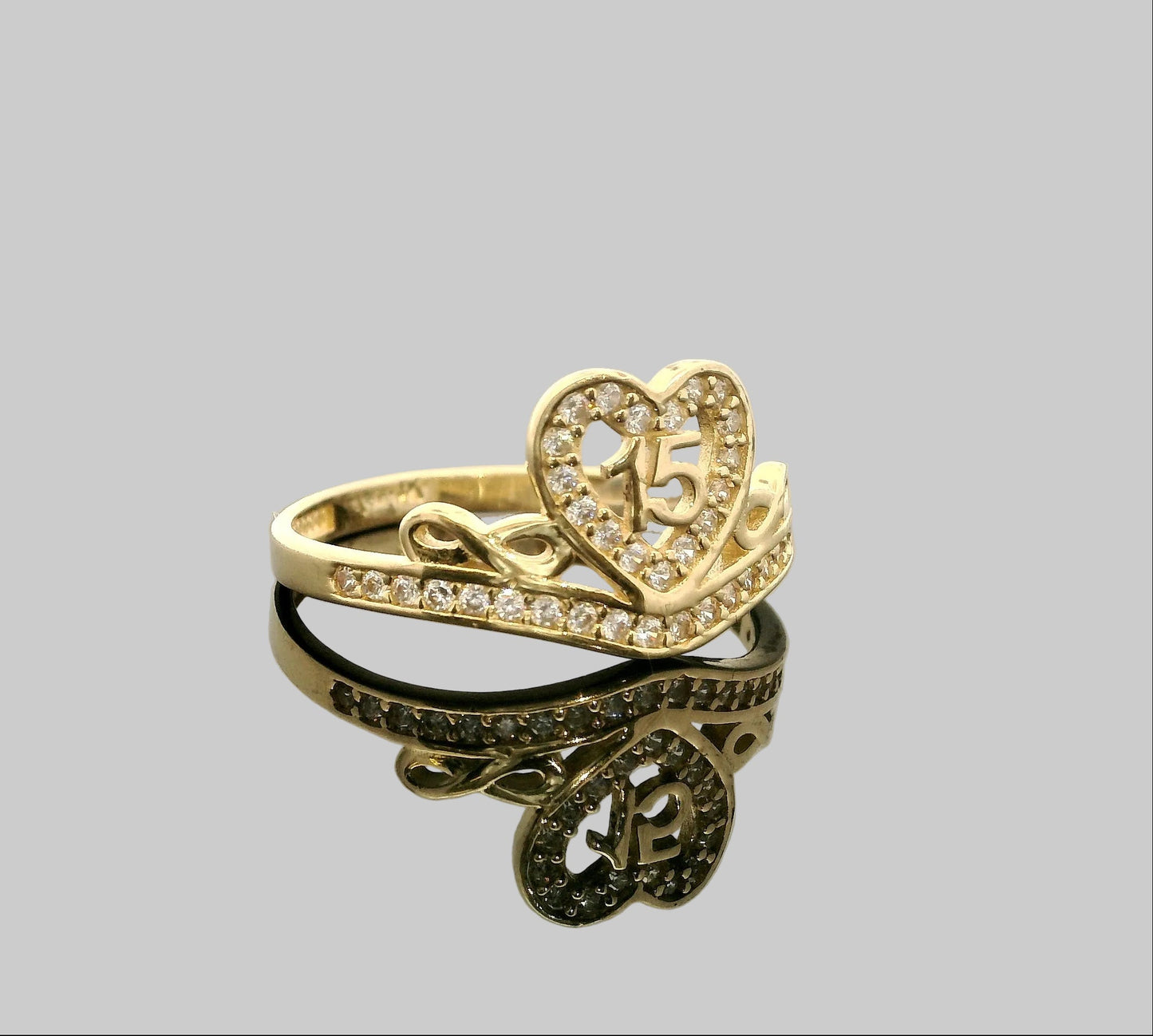 Anillo de quinceañera corazón 15
