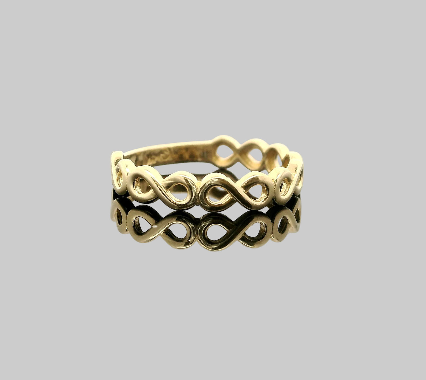 Anillo infinito entrelazados