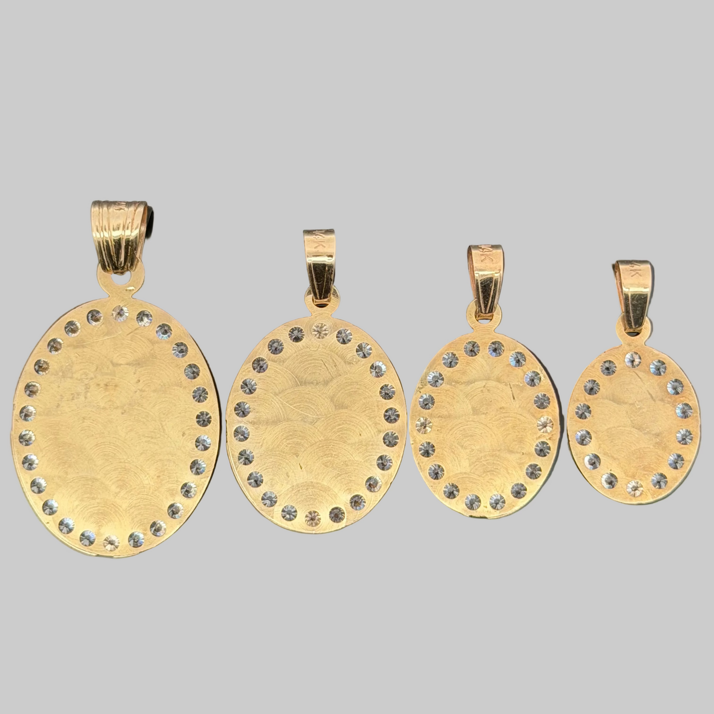 DIJE OVALADO VIRGEN DE GUADALUPE 14K