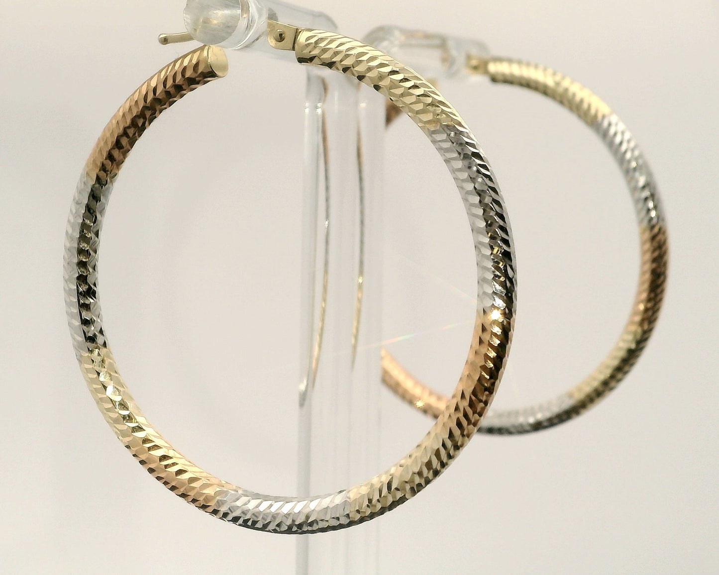 Arracadas de Aro Diamantadas en Tres Tonos