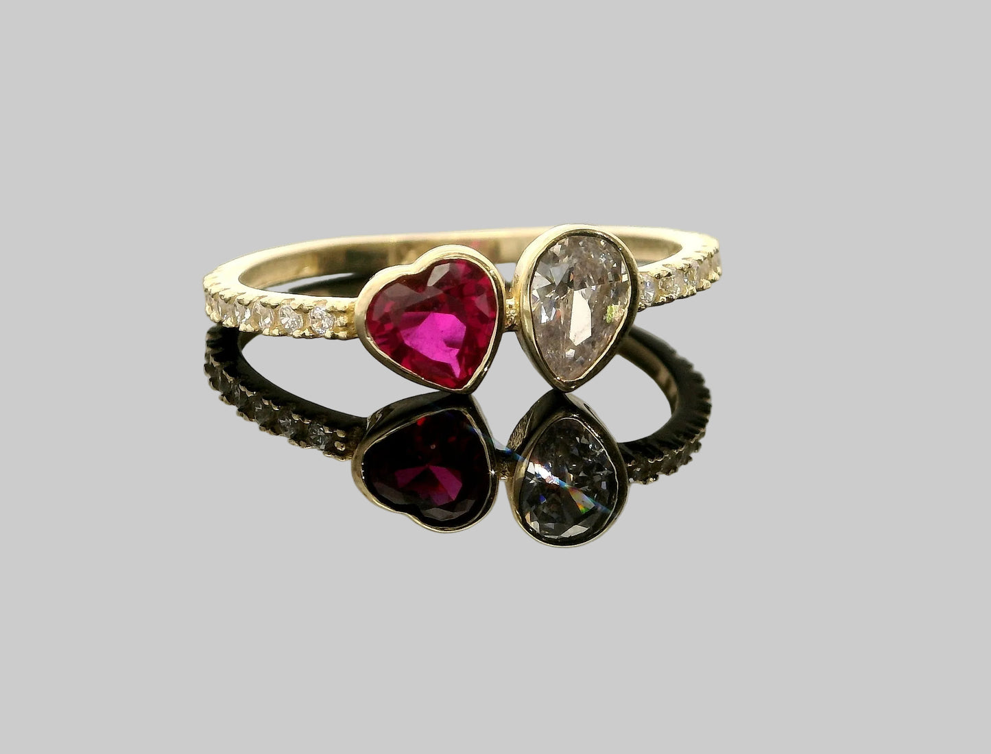 Anillo gota y corazón
