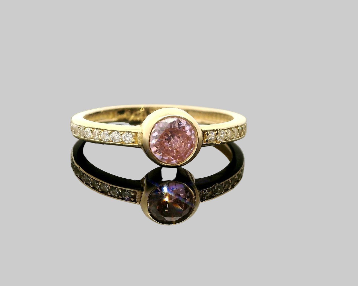 Anillo con Piedra Redonda