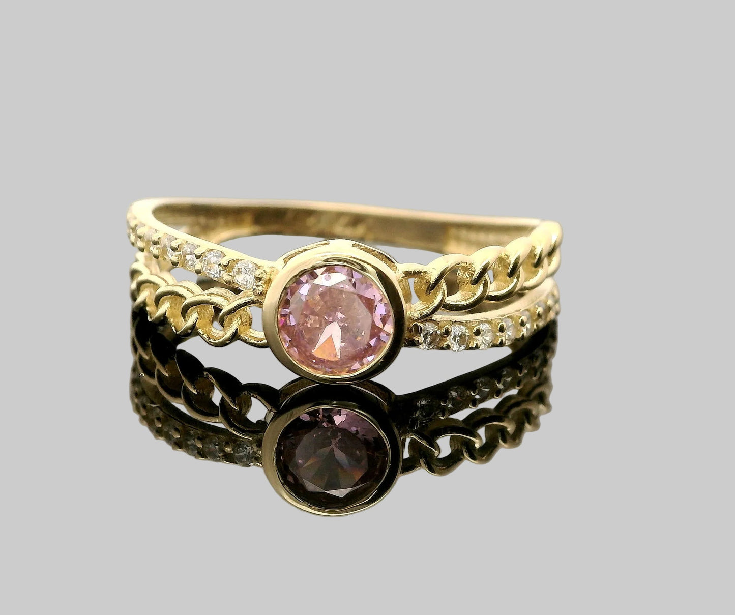 Anillo de Eslabones con Piedra Redonda
