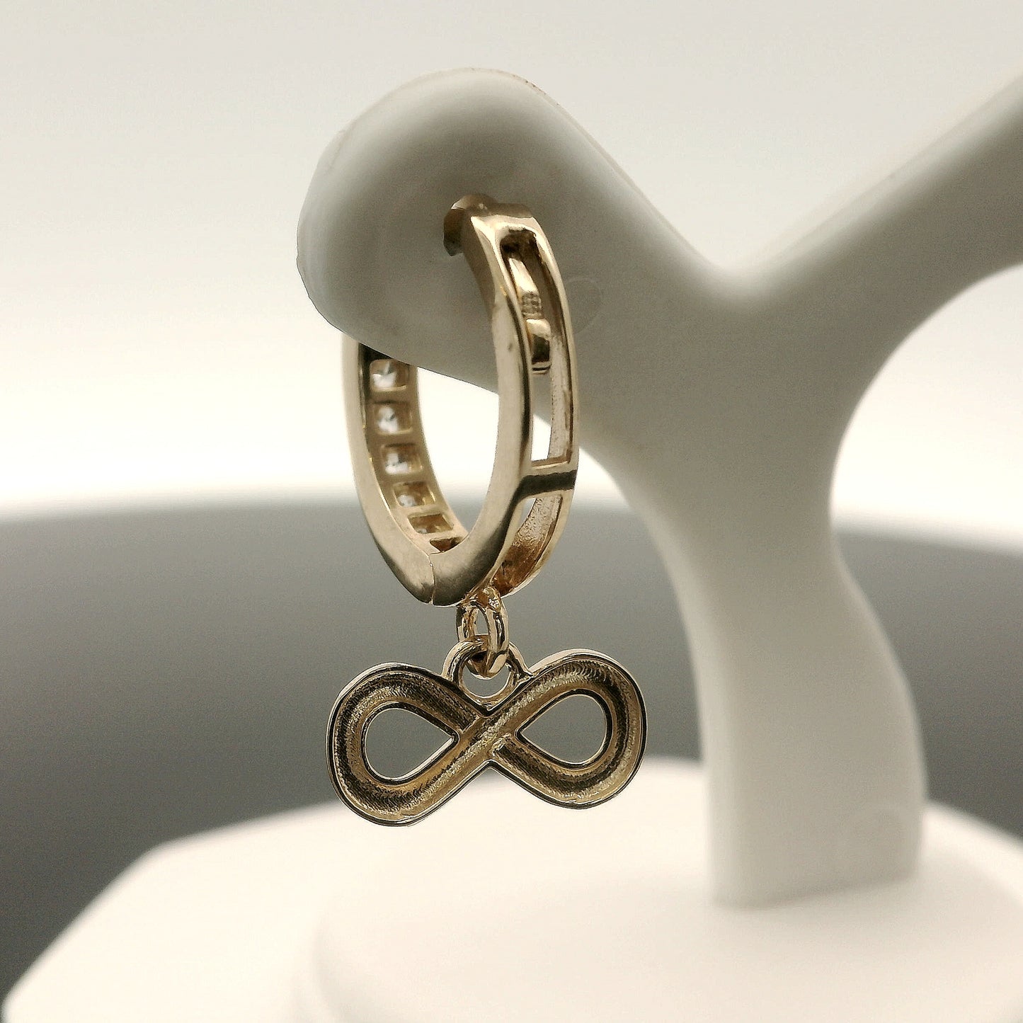 ARETES ARO INFINITO