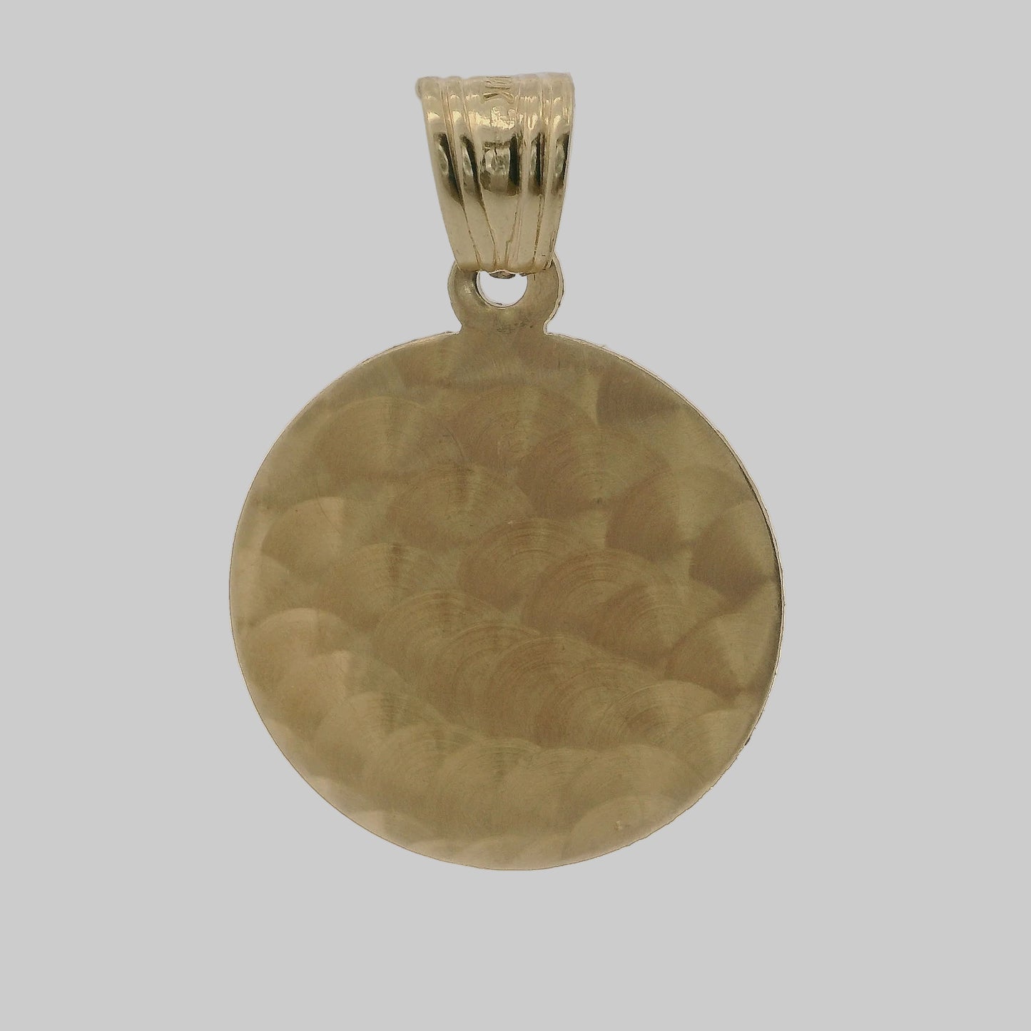 MEDALLA REDONDA VIRGEN DE GUADALUPE CON FONDO RAYADO DIAMANTADO