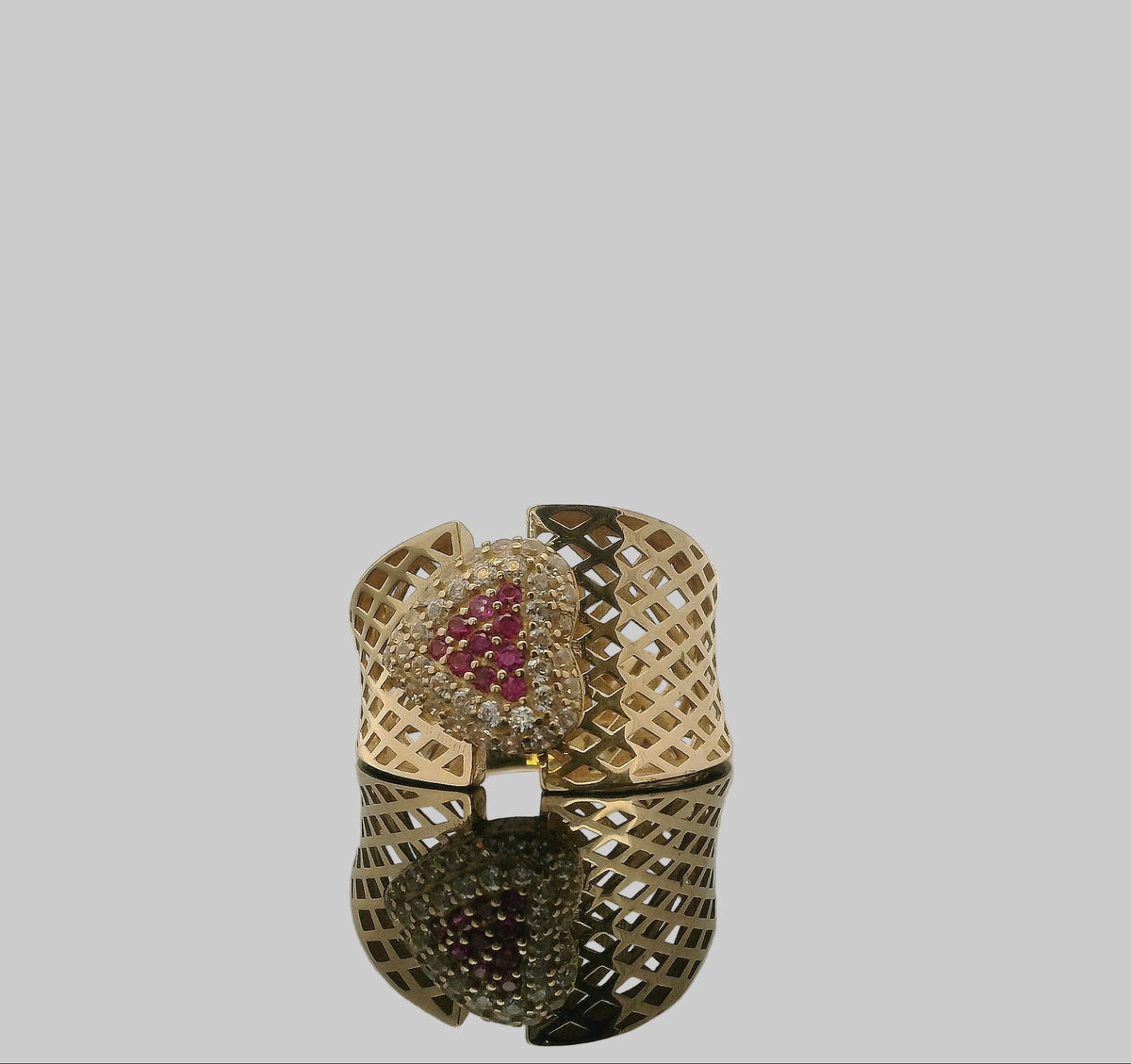 ANILLO DE CORAZÓN CON ZIRCONIAS 14K