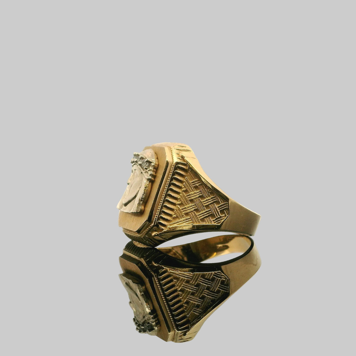 ANILLO PARA CABALLERO DE ORO CRISTO 14K