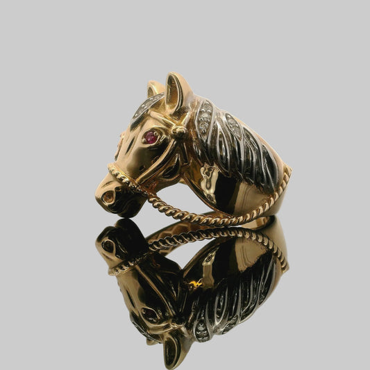 ANILLO CABEZA DE CABALLO CON PIEDRAS EN ORO 14K